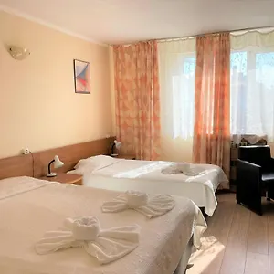 Otel Family, Burgaz